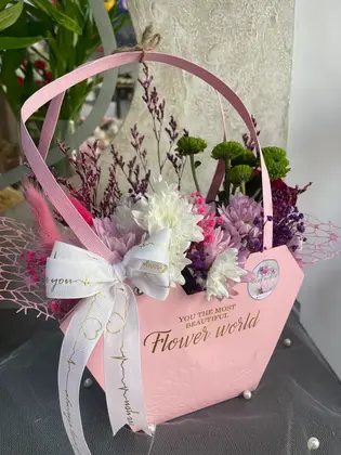 Paniers et sacs fleuris à Tetouan 03
