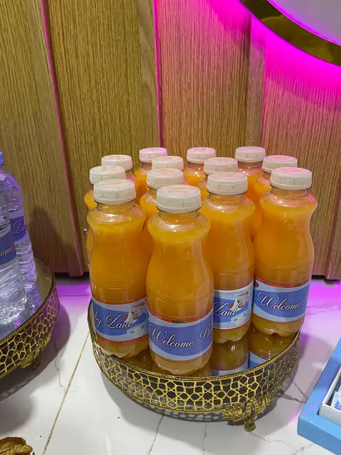 Bouteilles de jus personnalisées pour naissance à Tetouan