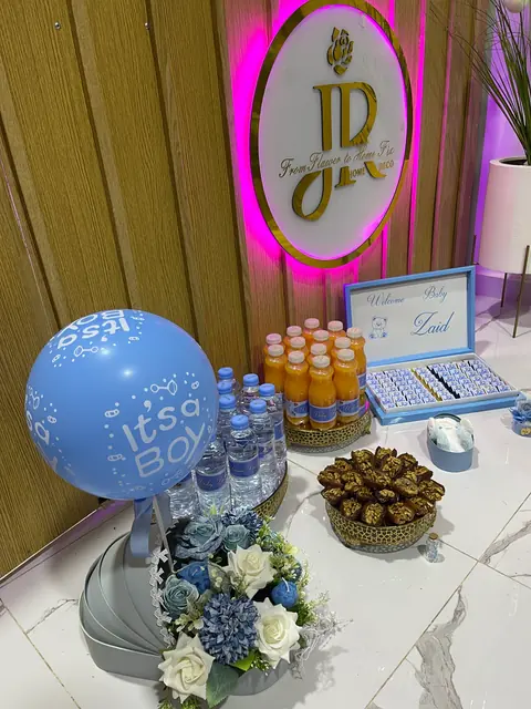 Table de cadeaux personnalisés pour naissance garçon à Tetouan