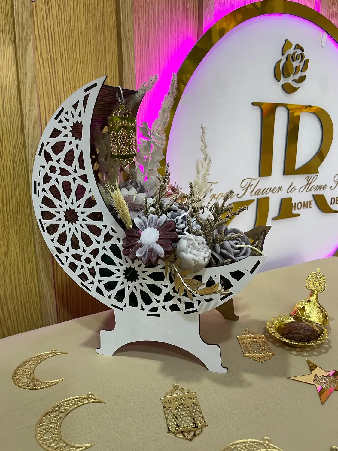 Ramadan crescent floral gift by Joury Flowers