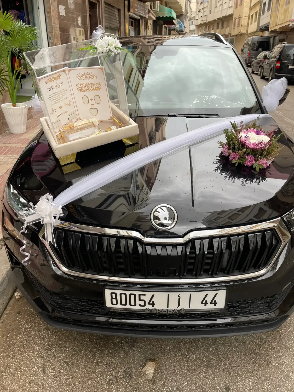 Skoda Front Bloom car decoration by Joury Flowers